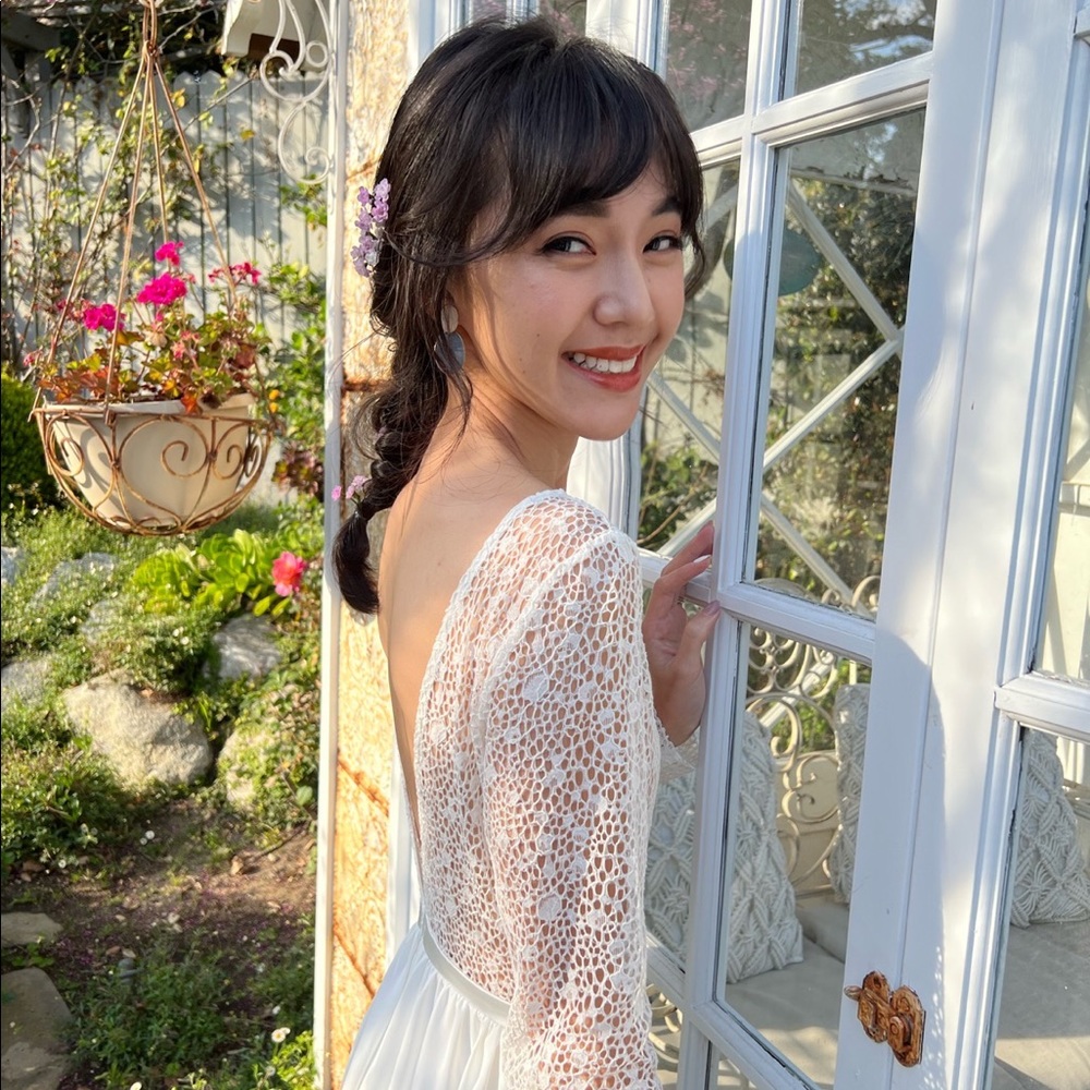 Meet your Posher, Lively